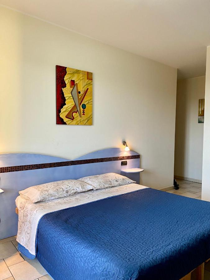 Quartu SantʼElena Il Fenicottero B&B מראה חיצוני תמונה